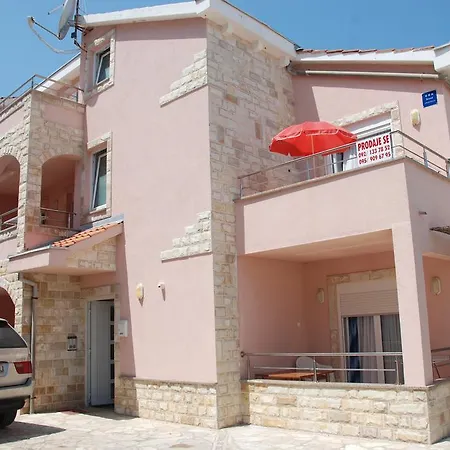 Apartament Beus Vir