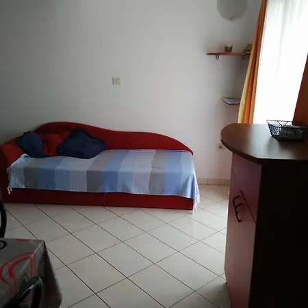 Beus Apartment Vir